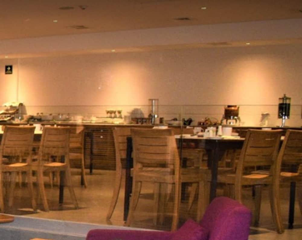 Hotel Plaza Genova Centro 과달라하라 외부 사진