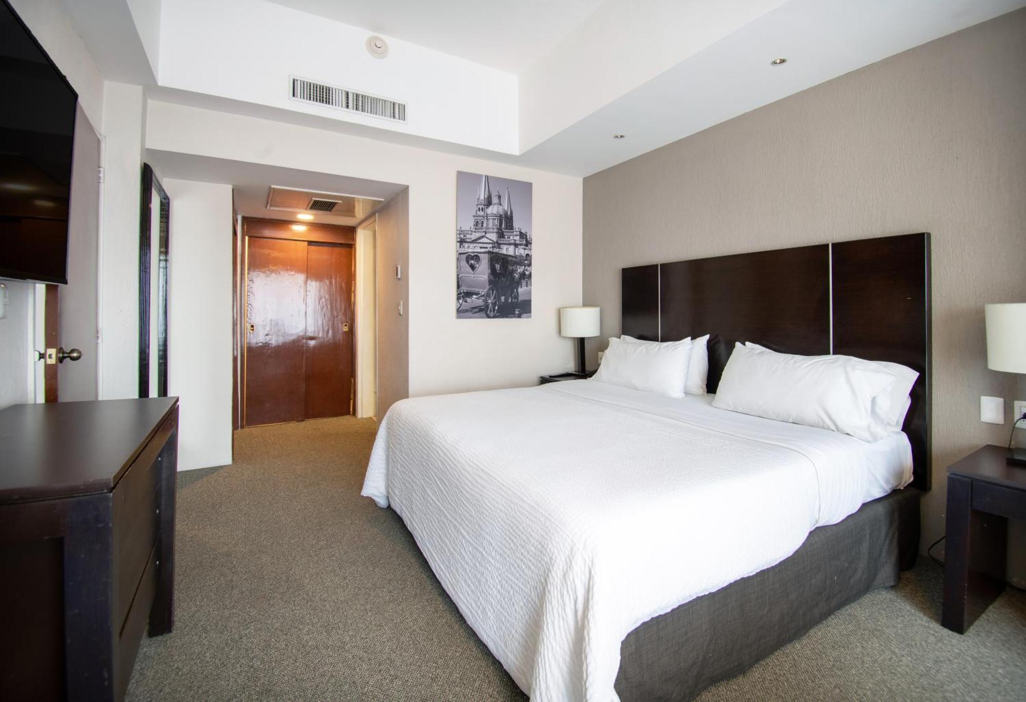 Hotel Plaza Genova Centro 과달라하라 외부 사진