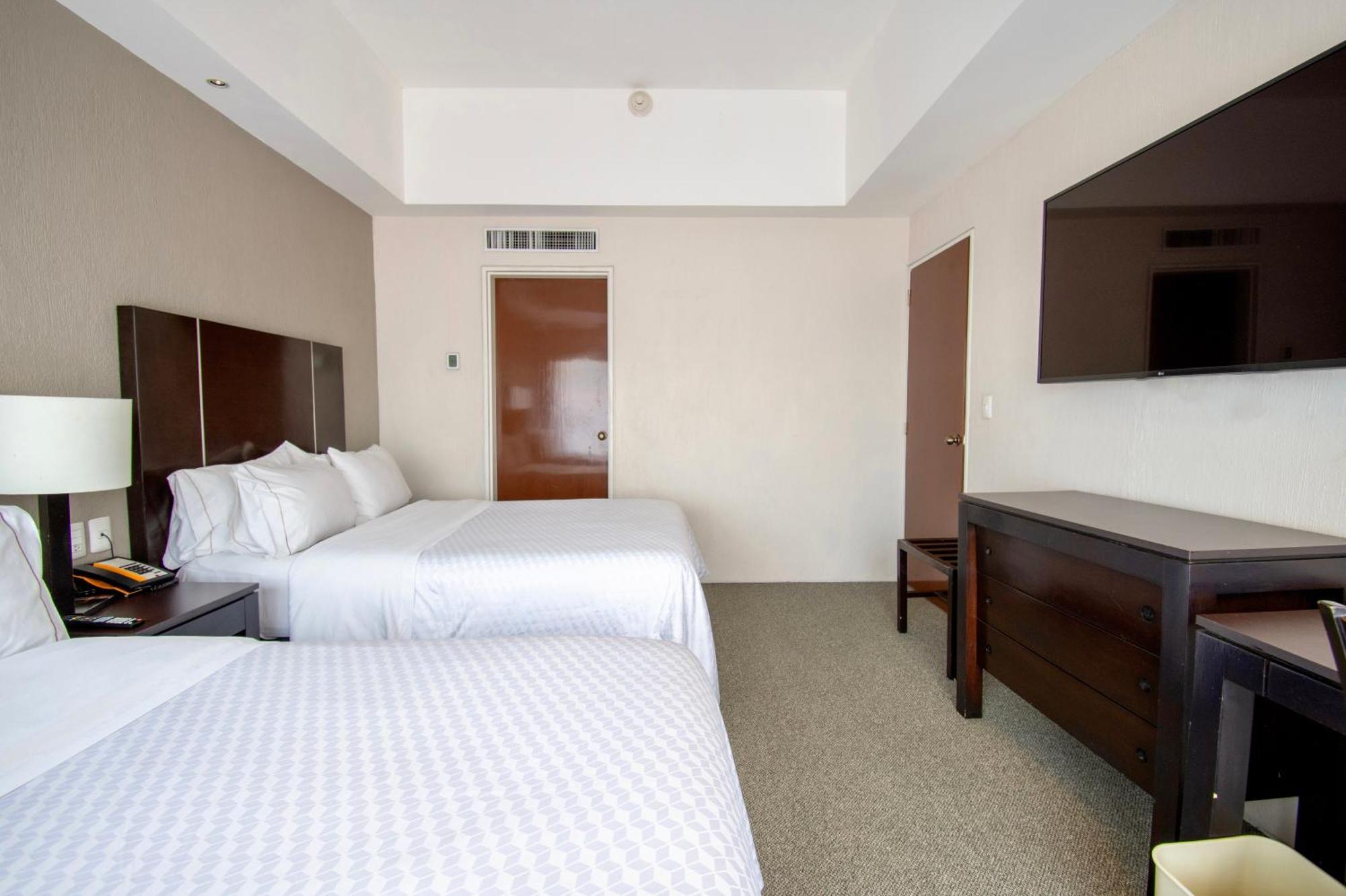 Hotel Plaza Genova Centro 과달라하라 외부 사진