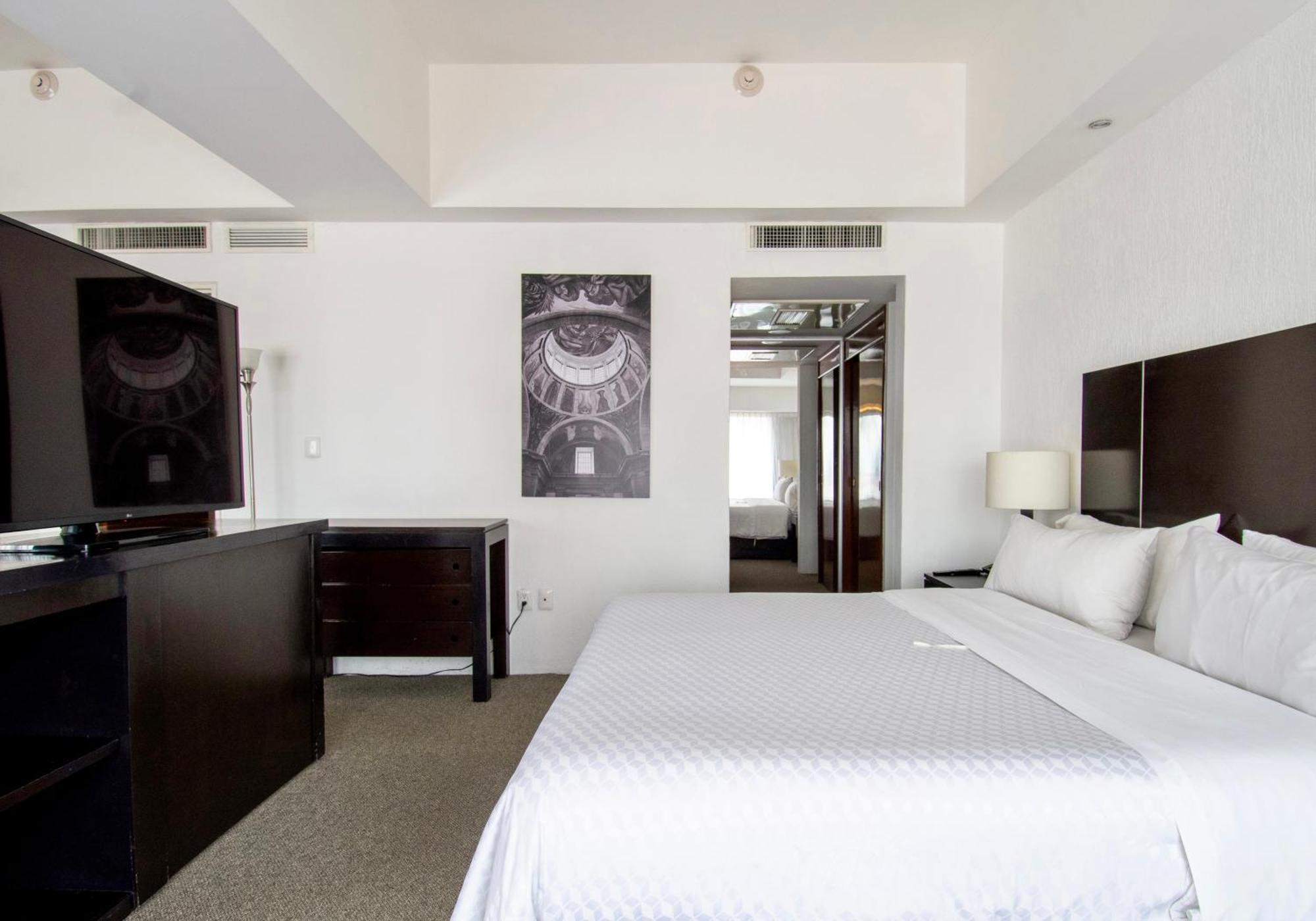 Hotel Plaza Genova Centro 과달라하라 외부 사진